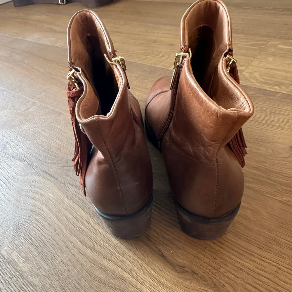 Pikolinos Brown Leather Ankle Boots with Tassel - Picture 7 of 10